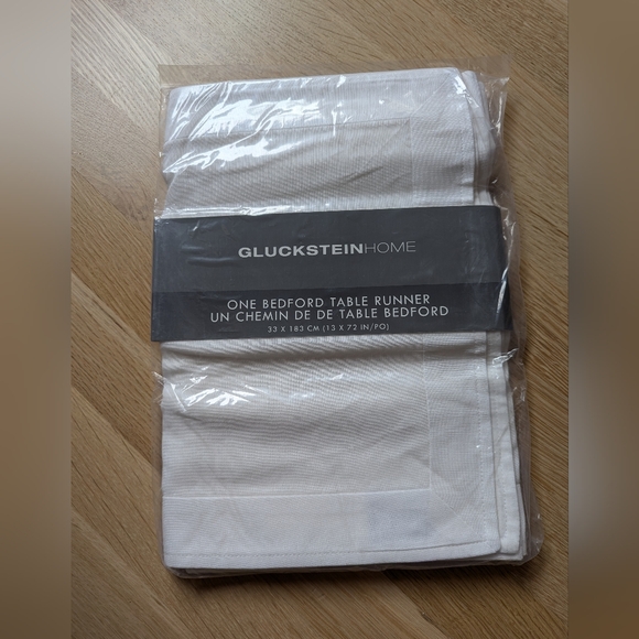 Gluckstein Home Bedford Table Runner - Picture 3 of 5